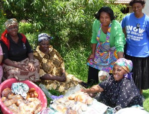 5-pension-day-selling-by-the-roadside-resize1